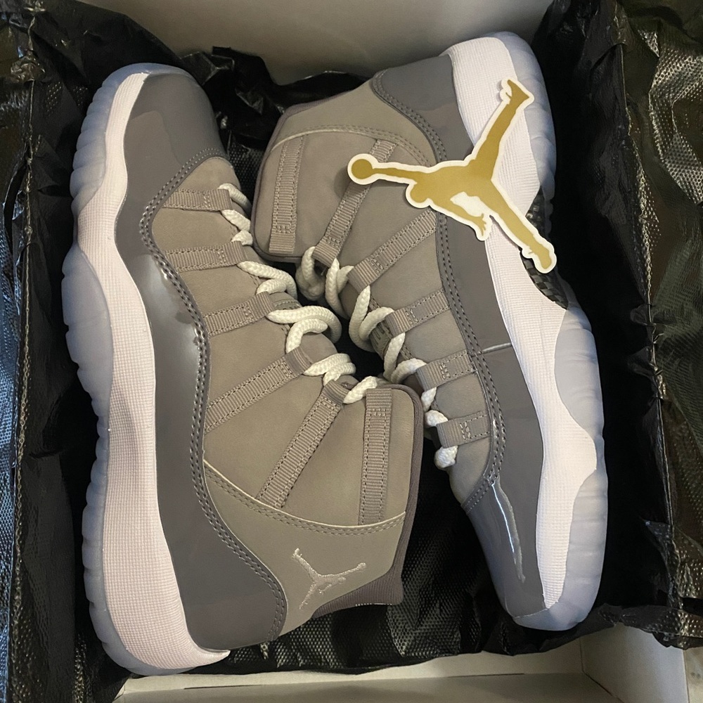 Jordan 11 “cool grey” GS 6.5